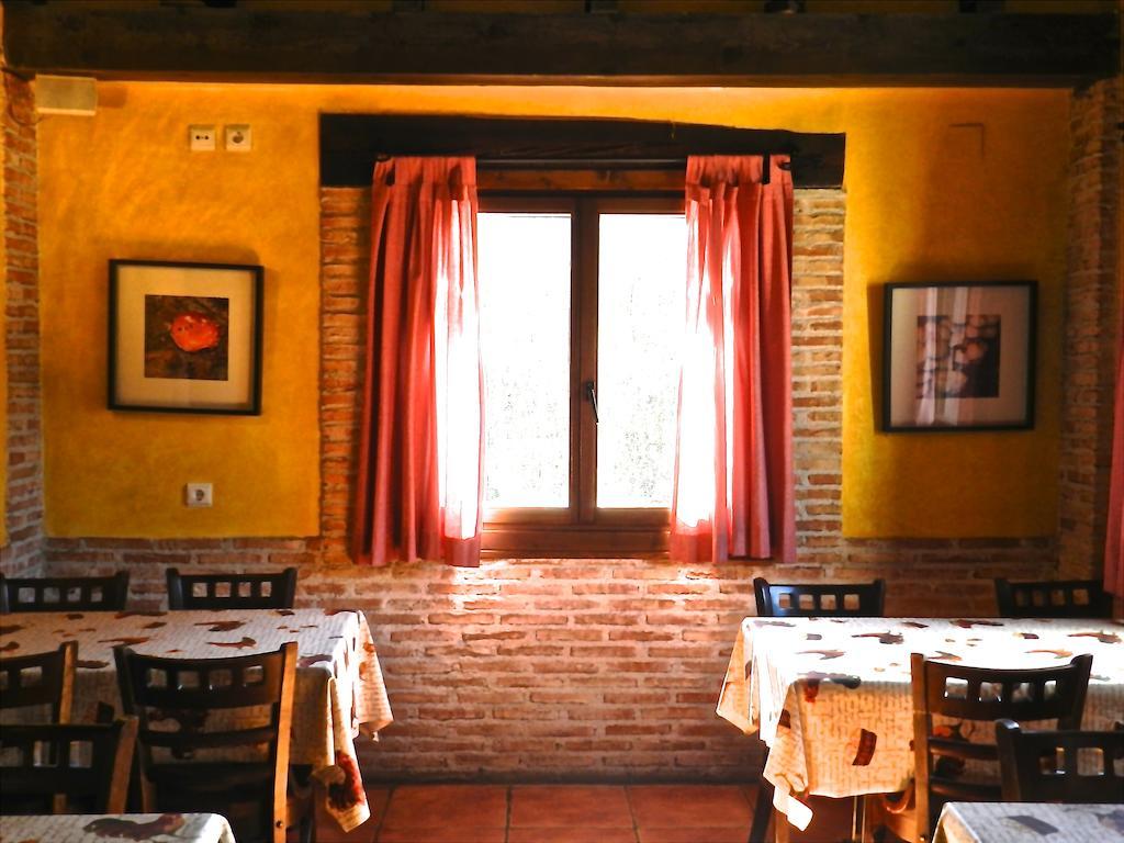 Hostel El Lago, Caceres ハライス・デ・ラ・ベラ エクステリア 写真